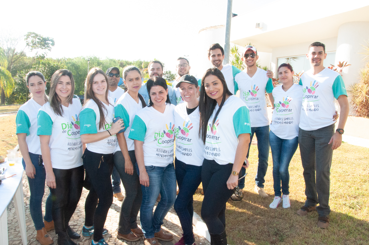 Ação de limpeza da nascente afluente do Córrego Traíra