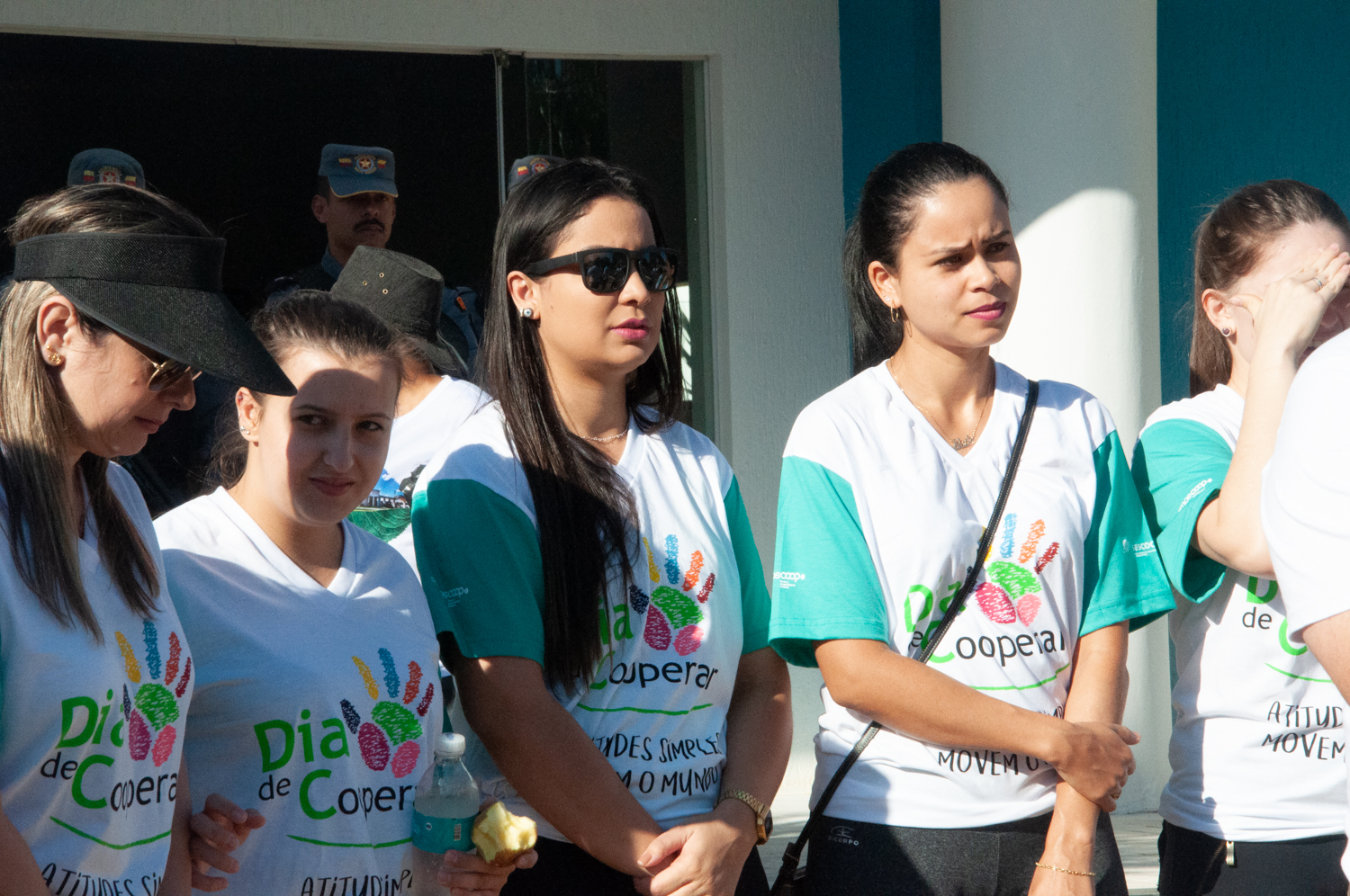 Ação de limpeza da nascente afluente do Córrego Traíra