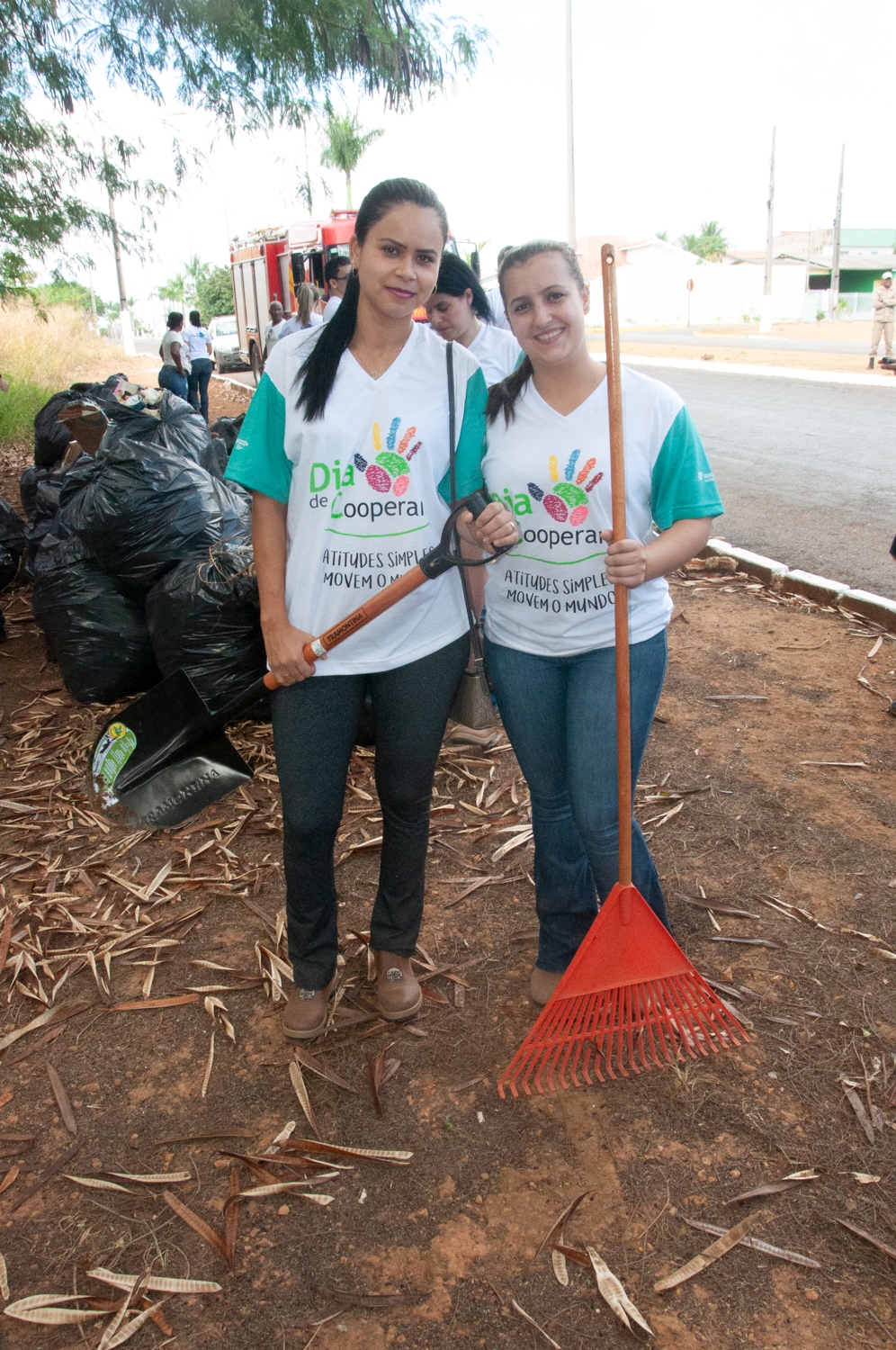 Ação de limpeza da nascente afluente do Córrego Traíra