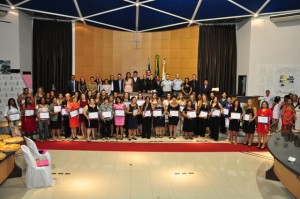 “Mulher Cidadã” sessão marcada por homenagens e emoção