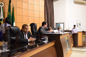 AUDIÊNCIA PÚBLICA REÚNE MAIS DE 100 PESSOAS NO PLENÁRIO DACASA