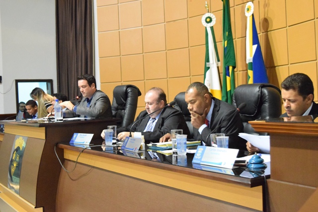 CÂMARA VOLTA A APOIAR FARMSHOW. PRIMAFOLIA RECEBEU ELOGIOS NA SESSÃO