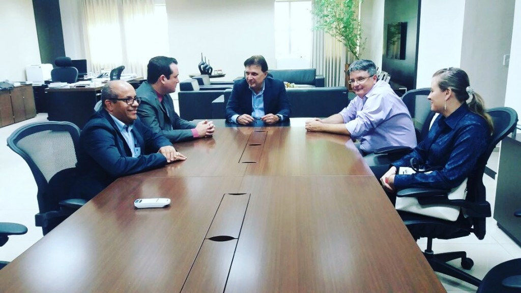 COMITIVA DE PRIMAVERA SE REÚNE COM CONSELHEIROS TCE