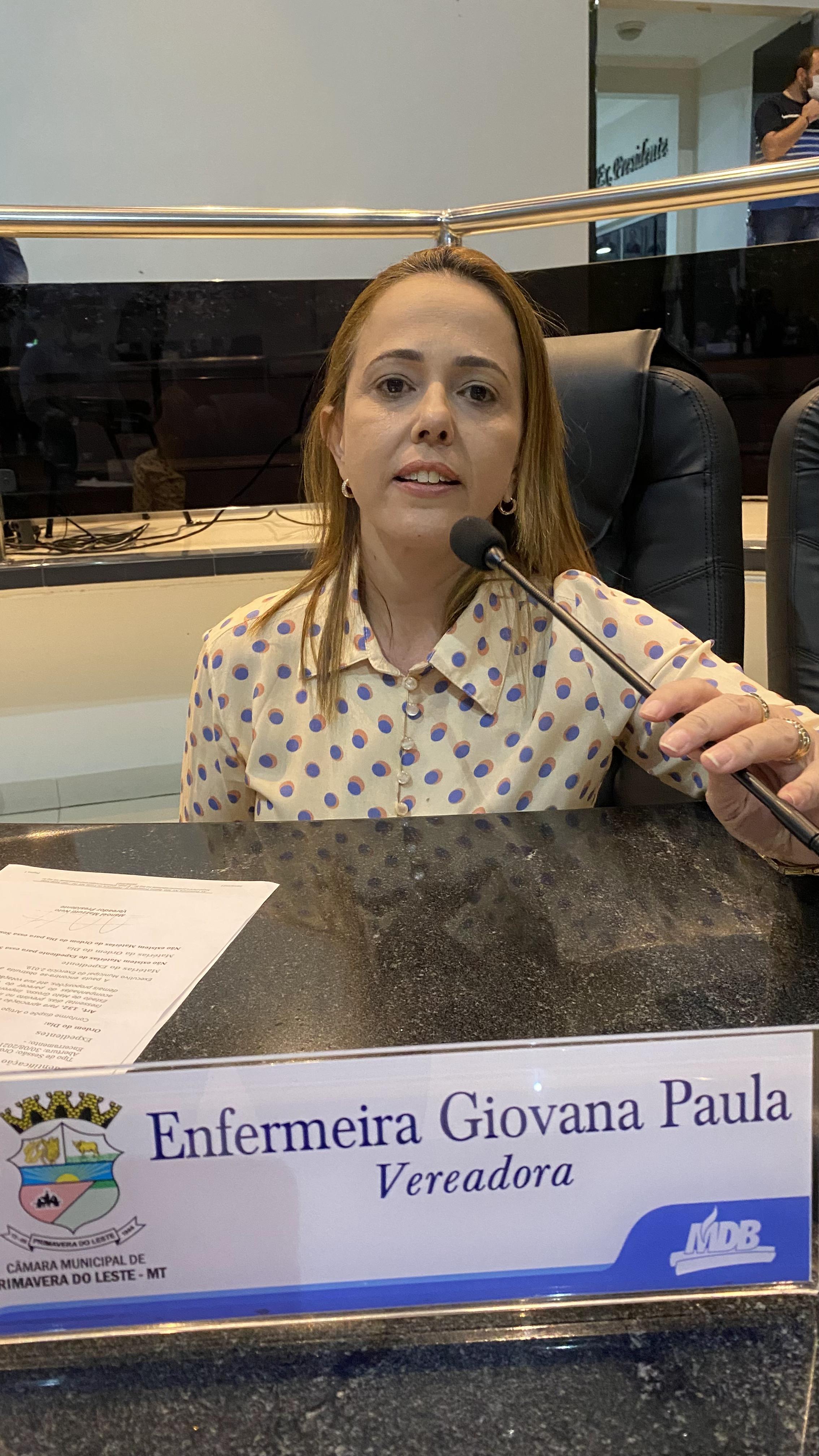 Enfermeira Giovana solicita à Prefeitura doações de cestas básicas às gestantes e lactantes em situação vulnerável