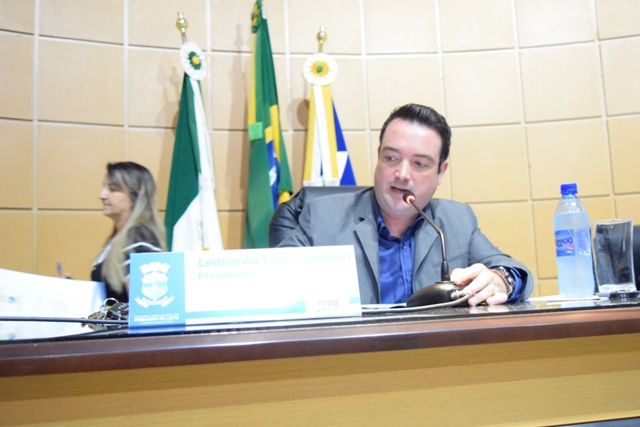 LEO DEFENDE SETOR COMERCIAL. CONTAS REFERENTE 2015 SEGUEM AS COMISSÕES
