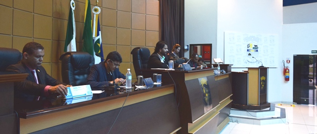 LOA APROVADA EM 1ª VOTAÇÃO. CPI DA ÁGUAS GANHA DISCURSO NA SESSÃO