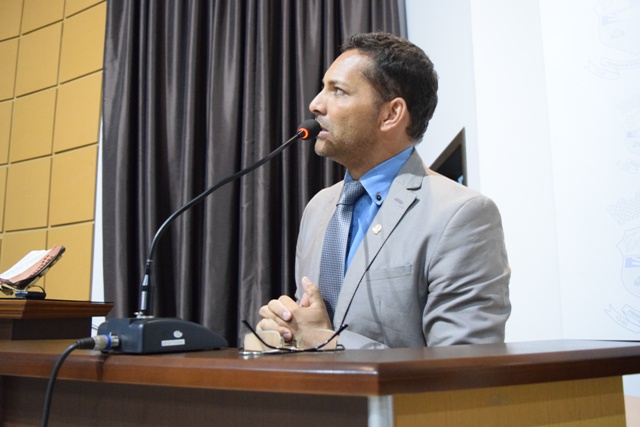 Messias irá solicitar que loteadores façam asfalto com CBUQ em Primavera