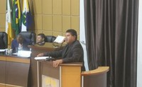 Vereador Carlos Araújo critica atendimento da UPA
