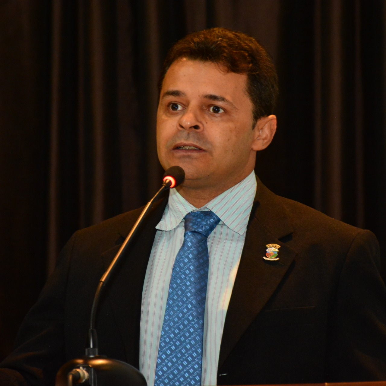 Vereador Carlos Instrutor pede manutenção em estrada rural