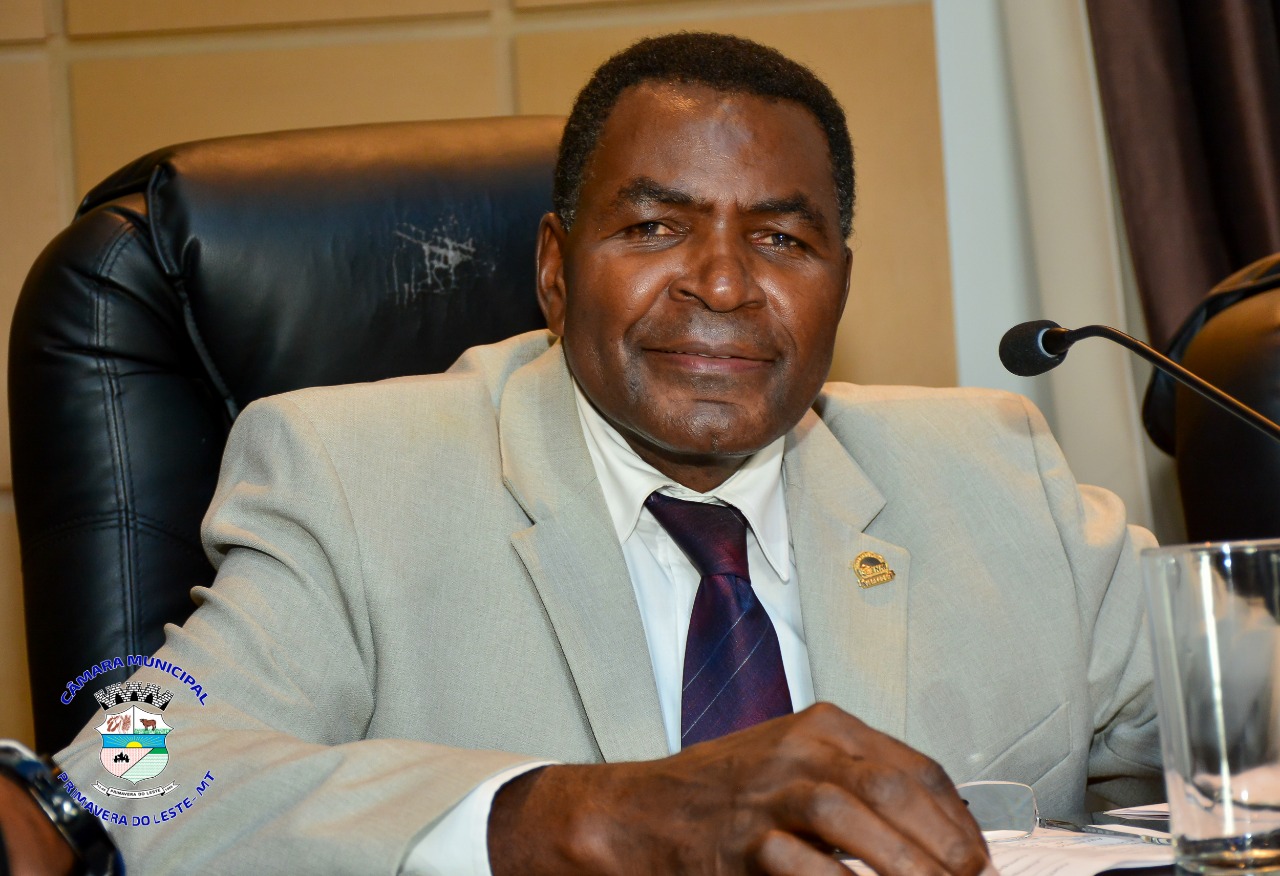 Vereador Juarez Barbosa defende acesso à educação