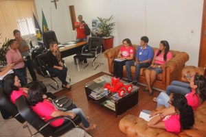 Vereadores apóiam mobilização do Sintep e vão às ruas