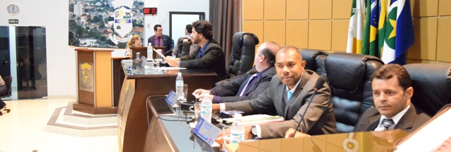 VEREADORES APROVAM PRIMAFEST. TRÂNSITO NA CIDADE VOLTA AOS DEBATES
