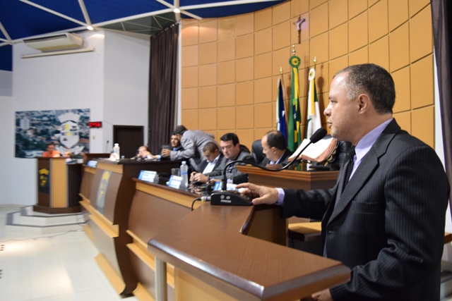 Vereadores derrubam veto do Executivo quanto aos “meio-lotes” em Primavera