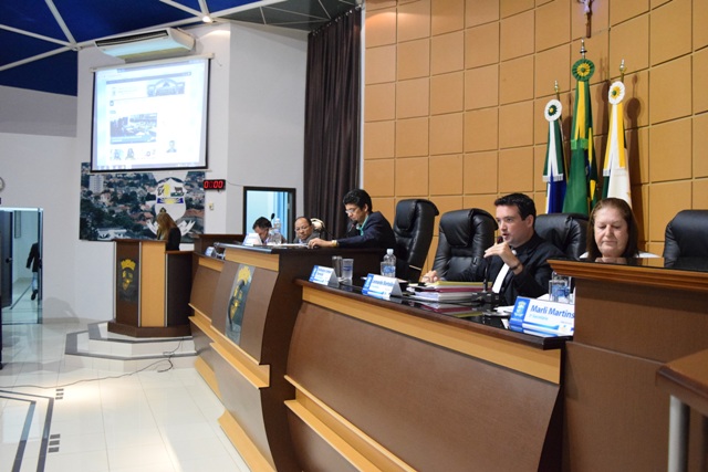 Vereadores questionam não realização da Expoprima e pedem providências