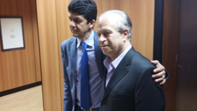 Vereadores se reúnem com Ministro da Educação e solicitam curso de medicina em Primavera