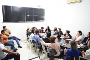 Vereadores se reúnem com secretário de Saúde e coordenadores