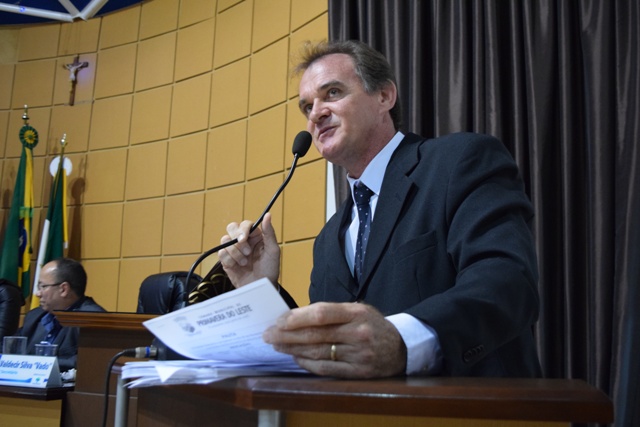 VOLNEI AFIRMA QUE PREFEITO IRÁ SE REUNIR COM VEREADORES PARA ESCLARECER DÚVIDAS