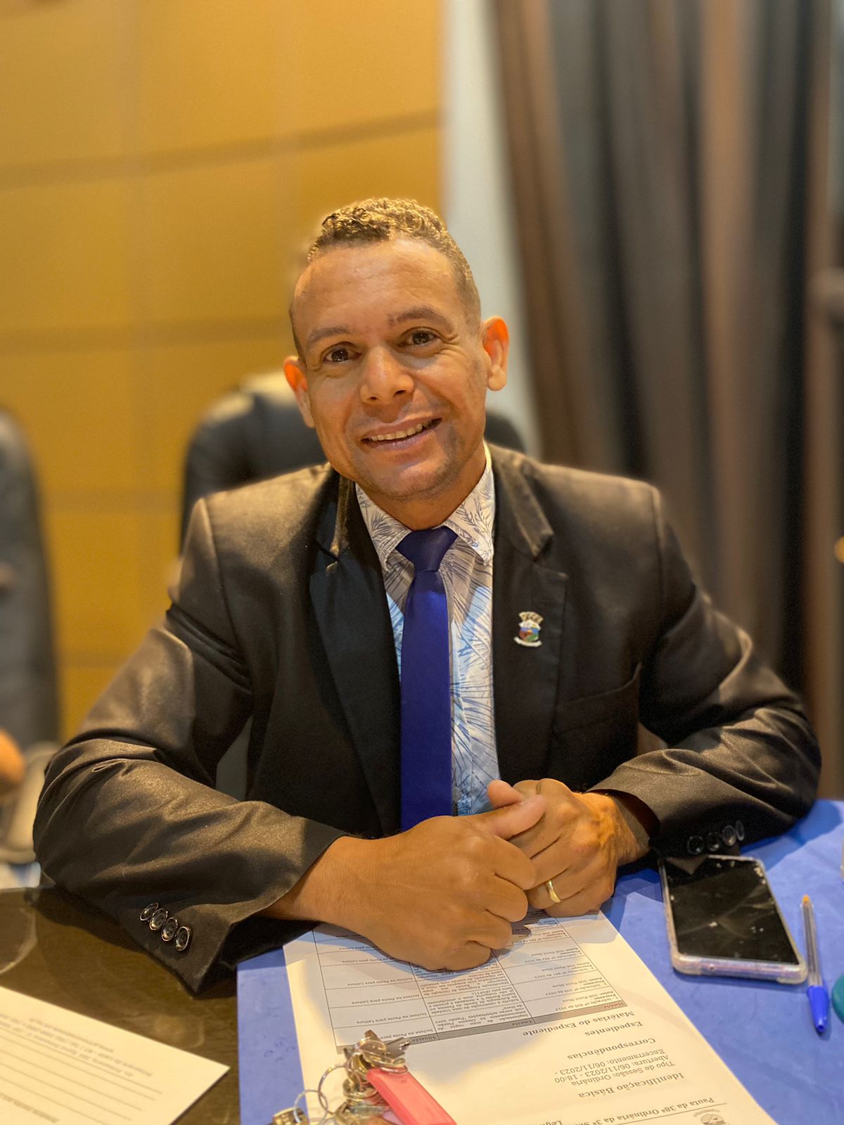 KINHA CONSEGUE REAJUSTE AOS CUIDADORES DE IDOSOS DO MUNICÍPIO