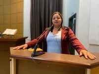 Vereadora Karla aponta necessidade de investimentos em saúde e suporte a profissionais
